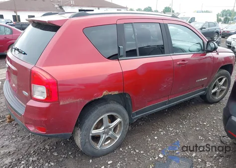 2012 Jeep Compass Latitude z USA, uszkodzony, nr VIN 1C4NJDEB1CD525652